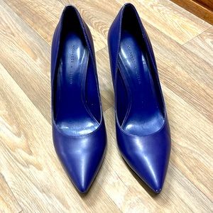 Beautiful simple stilettos!